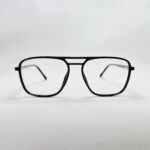 Black wayfarer frame